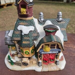 2004 Christmas Village Dairy Barn Ceramic Snowy Holiday House Decor